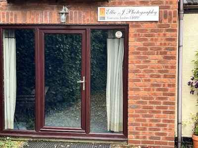 Ellie J Newborn & Family Photography