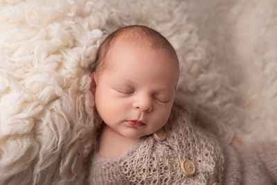 Gemma Yeomans - Burton Upon Trent Newborn Photographer