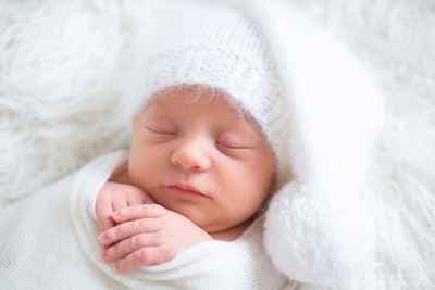 AE Newborn and Baby Photographer